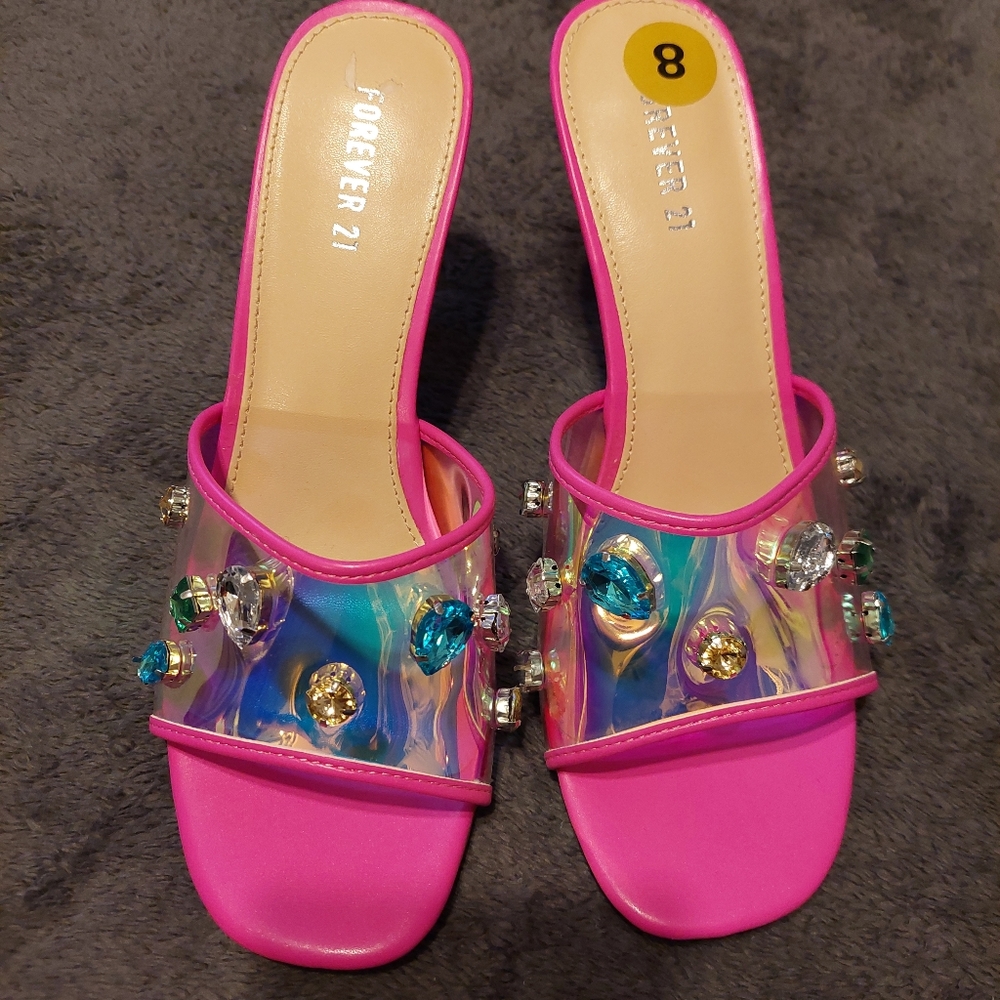 Women's shoes